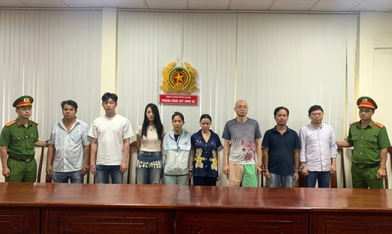 duong-day-mai-dam-trong-nha-hang-cua-nhom-nguoi-han-quoc-ko