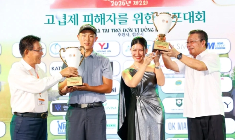 golfer-han-quoc-va-viet-nam-chung-tay-vi-nan-nhan-da-cam