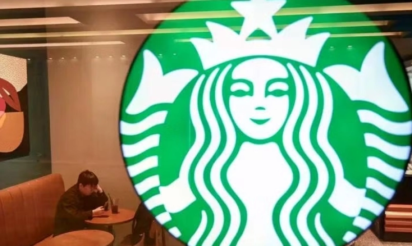 giam-doc-starbucks-han-quoc-bi-sa-thai-sau-chien-dich-quang-cao-gay-tranh-cai