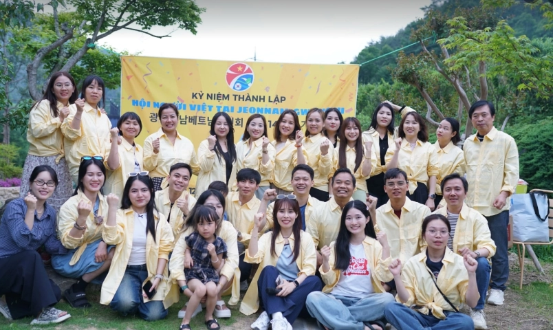 le-ky-niem-14-nam-thanh-lap-hoi-nguoi-viet-nam-tai-jeonnam-gwangju